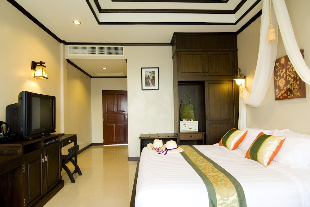 KANOK BURI RESORT 35/75