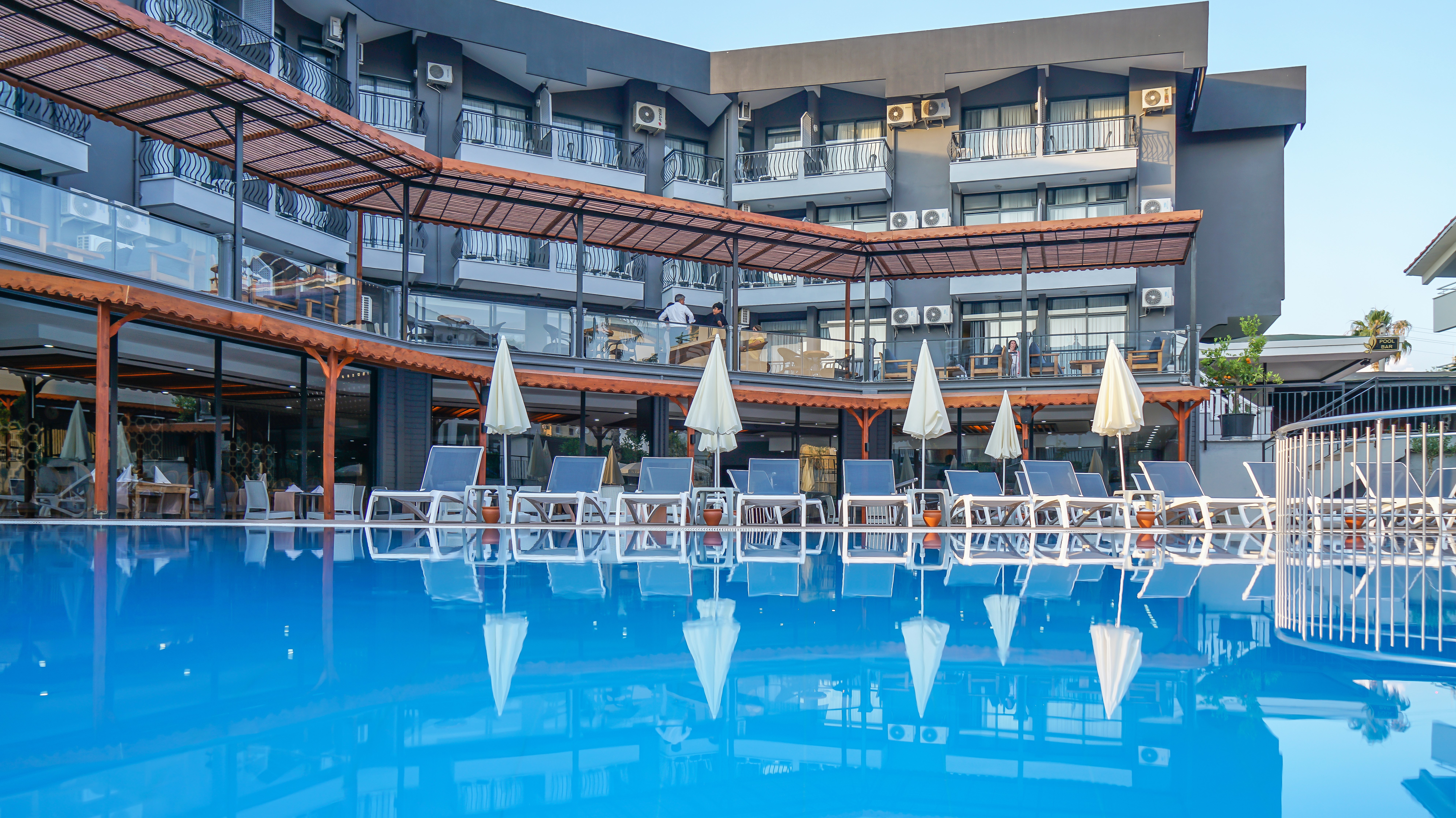 Park Side Hotel 3/50