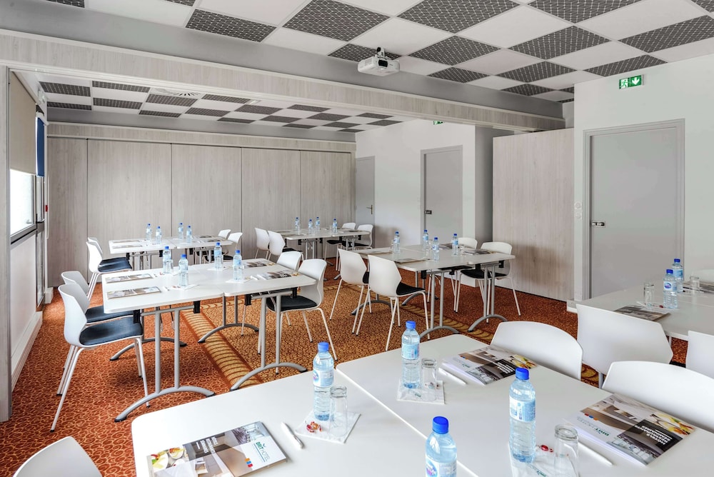 Brit Hotel Rennes Cesson - Le Floreal 61/66