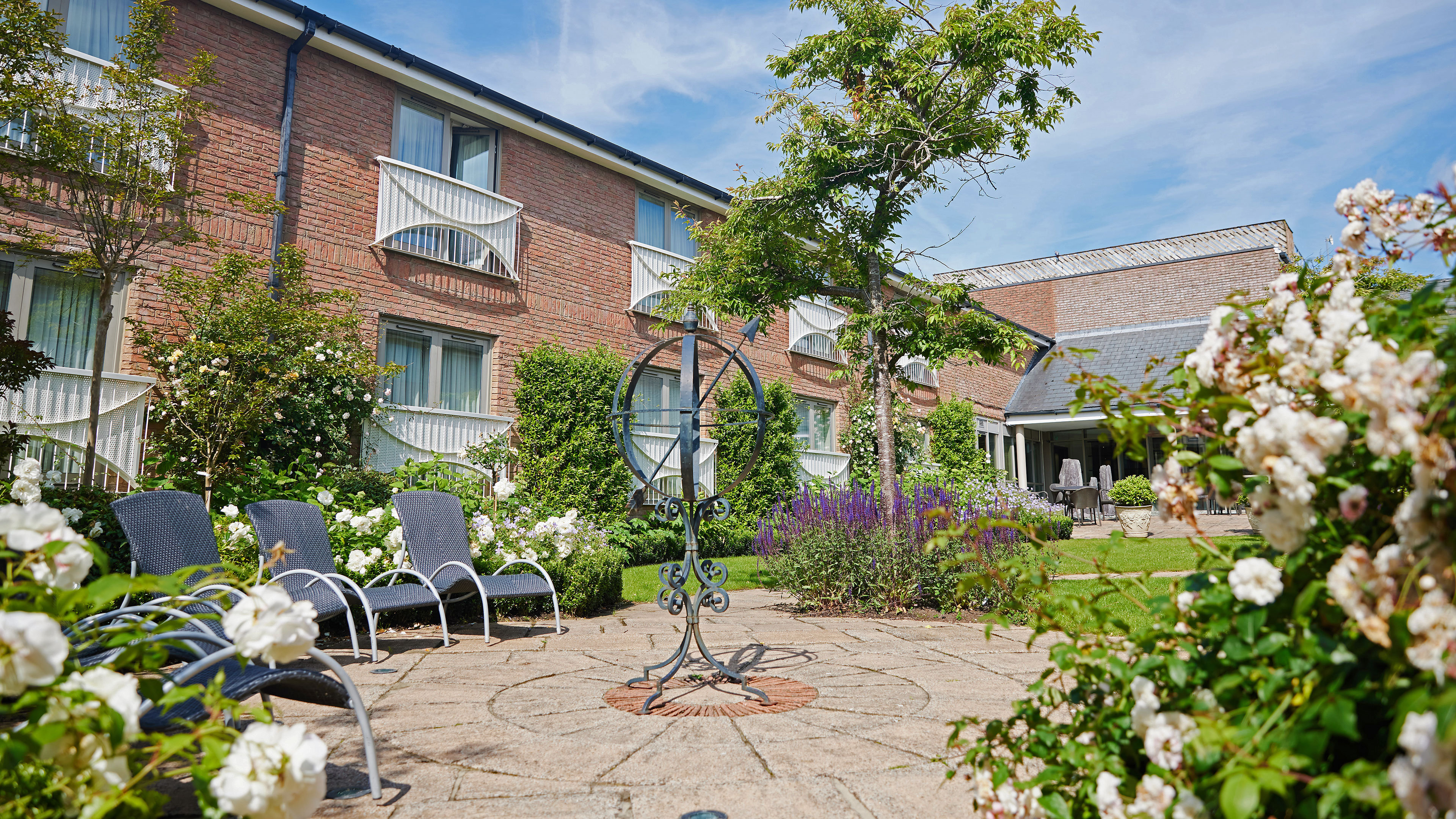 Wrightington Hotel And Country Club 77/80