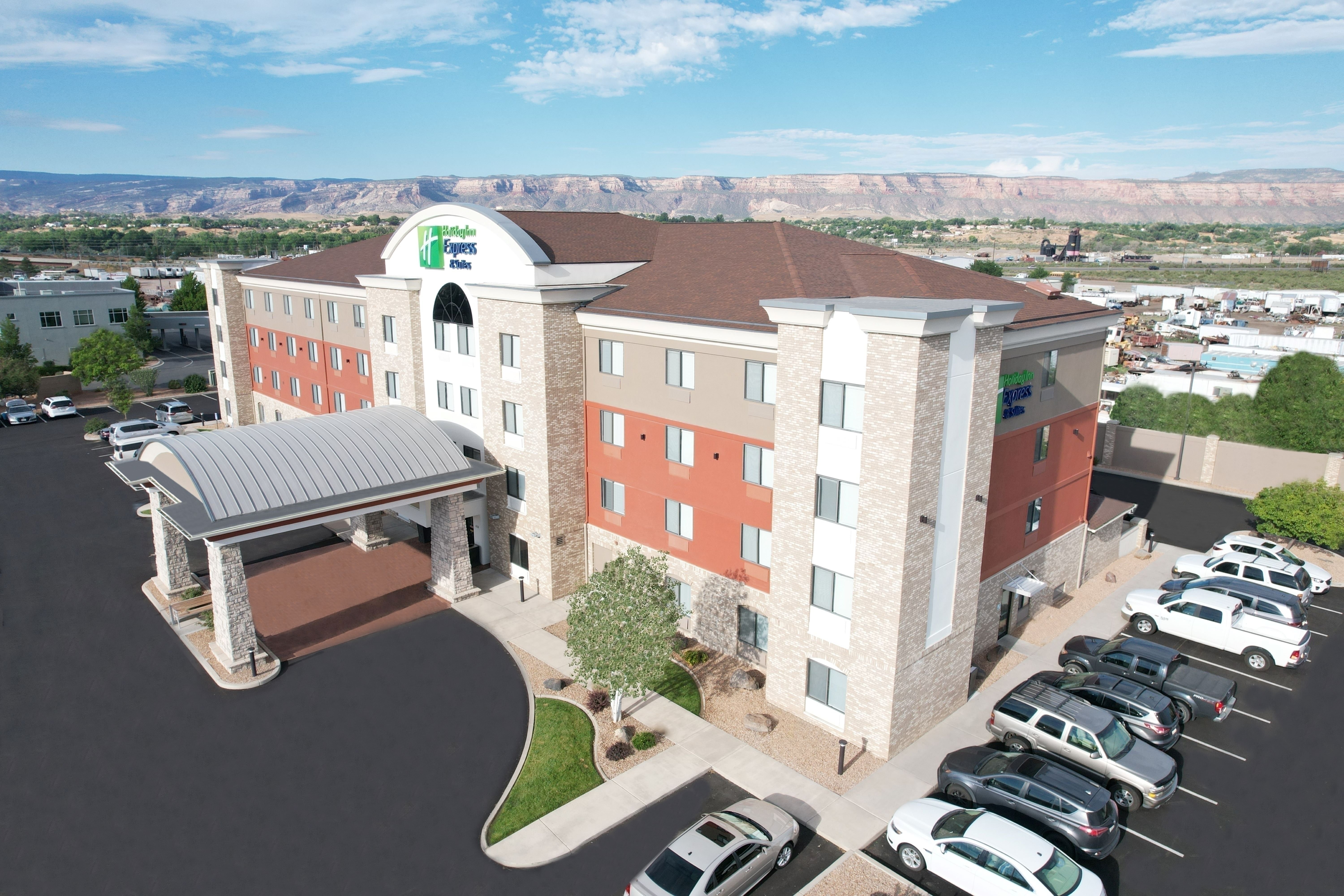 Holiday Inn Express Hotel Suites Grand Junction 2/96