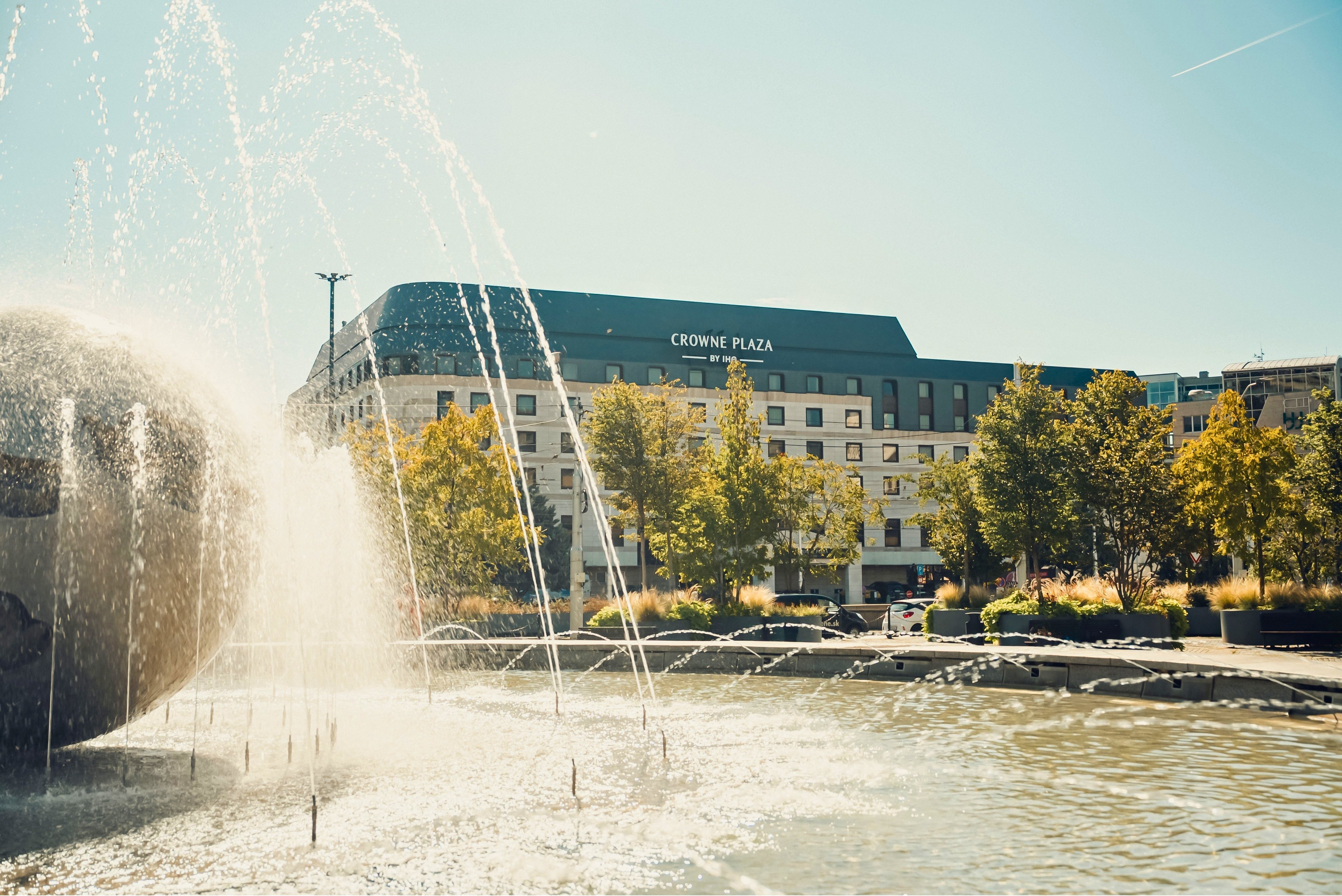 CROWNE PLAZA BRATISLAVA 72/74