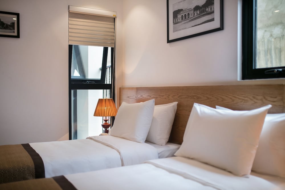 Sunline Paon Hotel 17/50