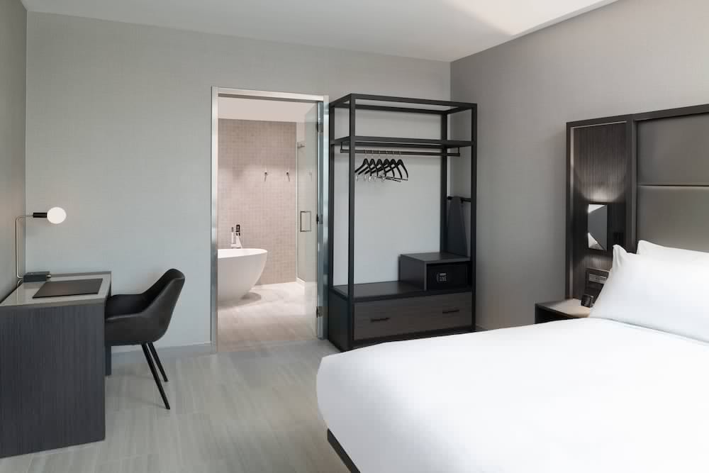Ac Hotel By Marriott Portsmouth Downtown/Waterfront 15/77
