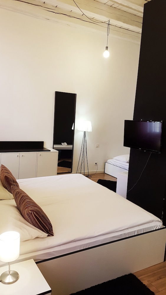 Art Hotel Like 20/59
