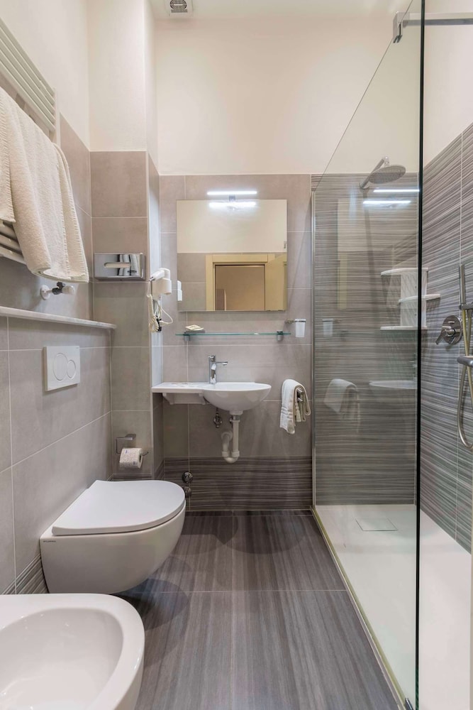Hotel Roma 53/58