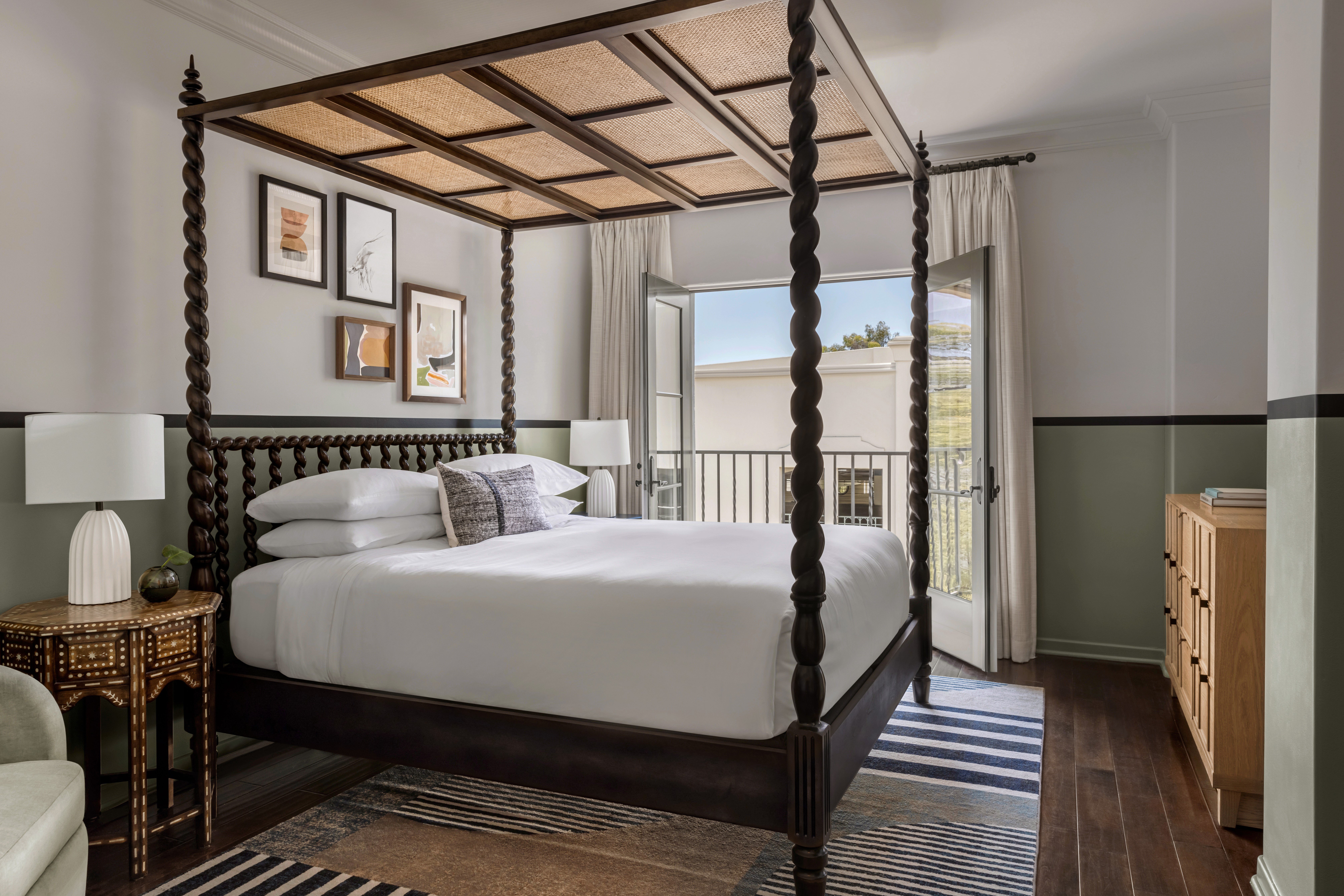 Essential, King Bed, French Balcony