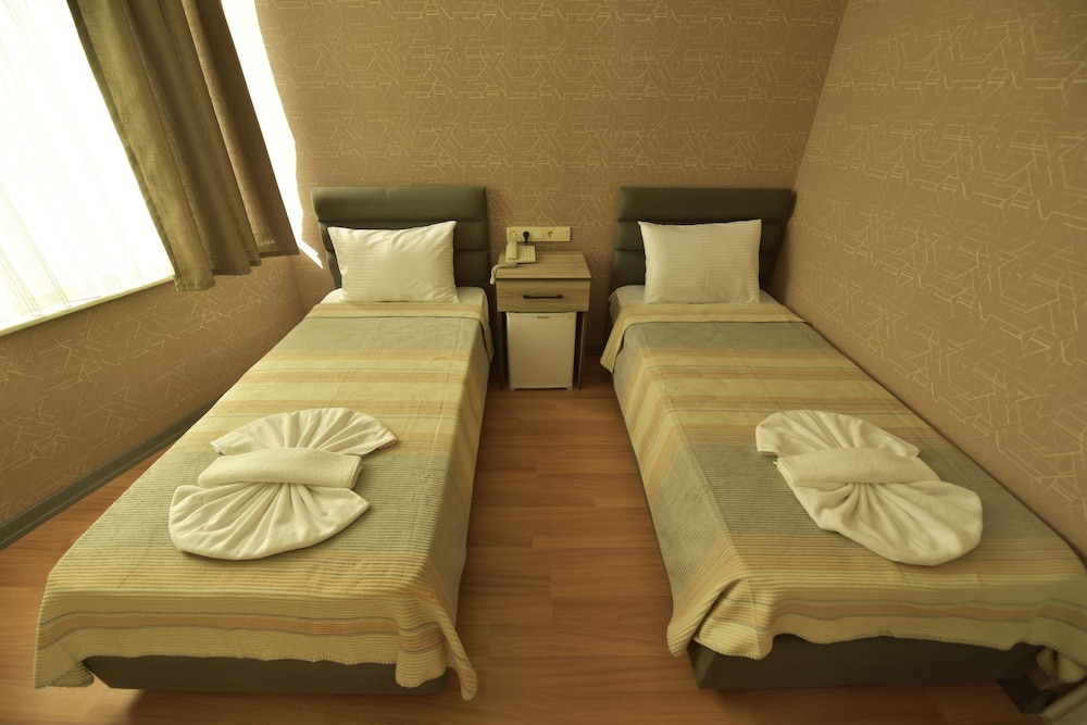 THE LUXX BOUTIQUE HOTEL 17/53