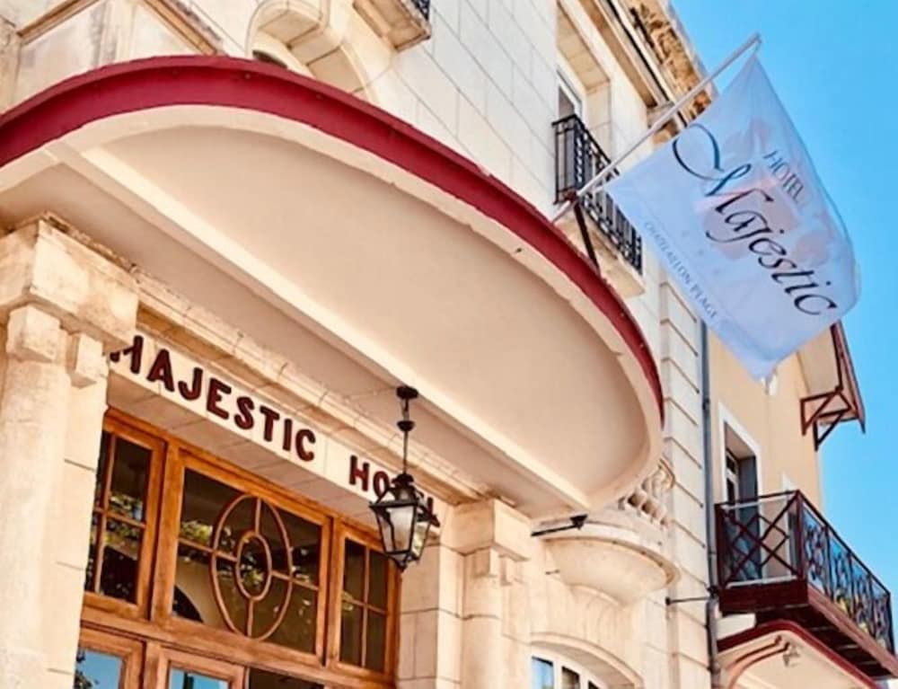 Logis Hotel Le Majestic 1/48