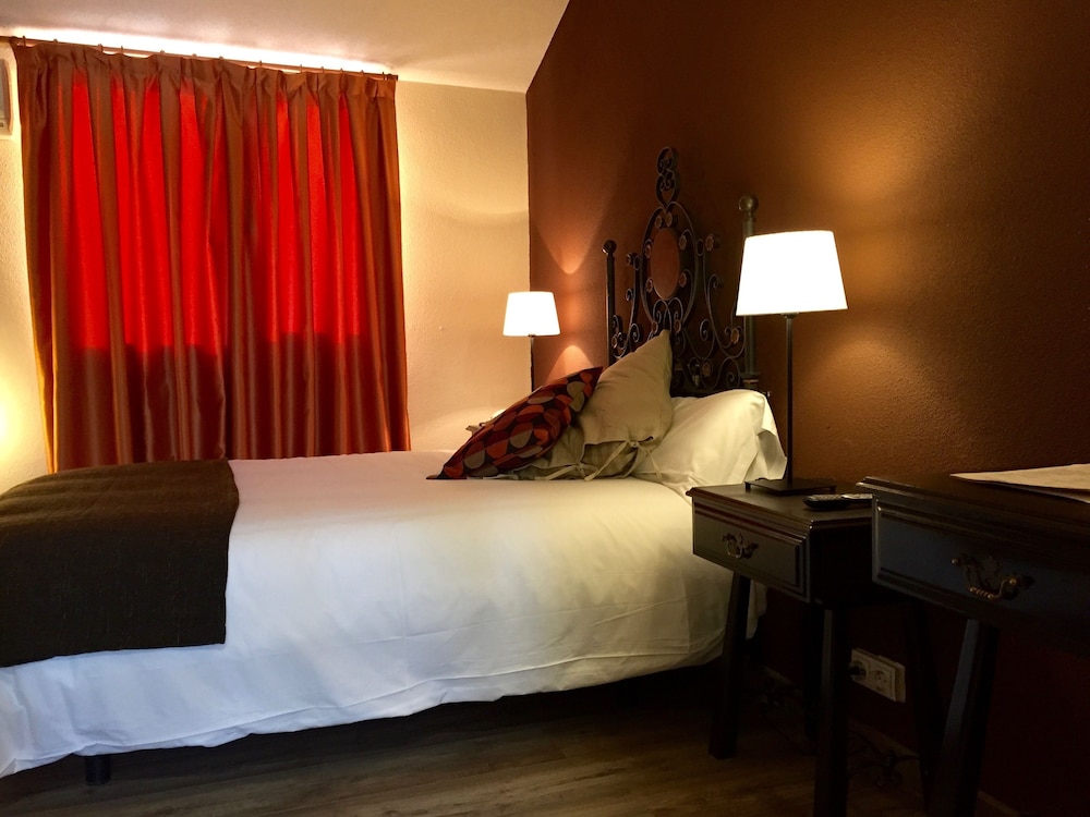 Venta Magullo Complejo Hostelero 30/55