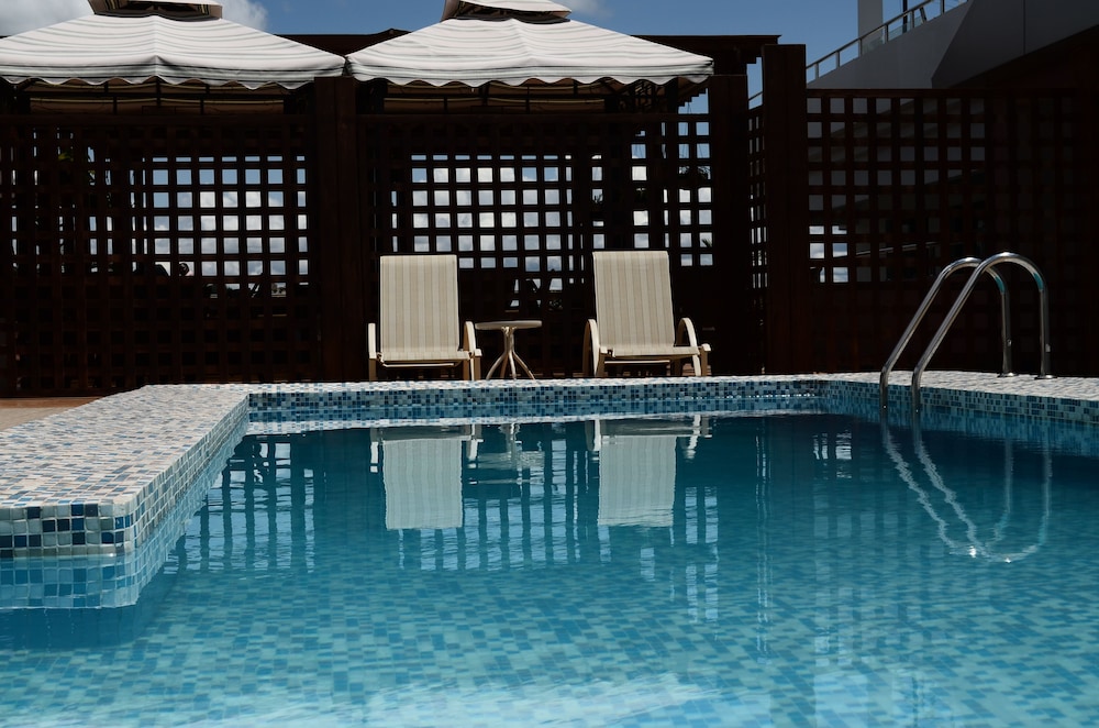 Gold Crest Hotel 1/49