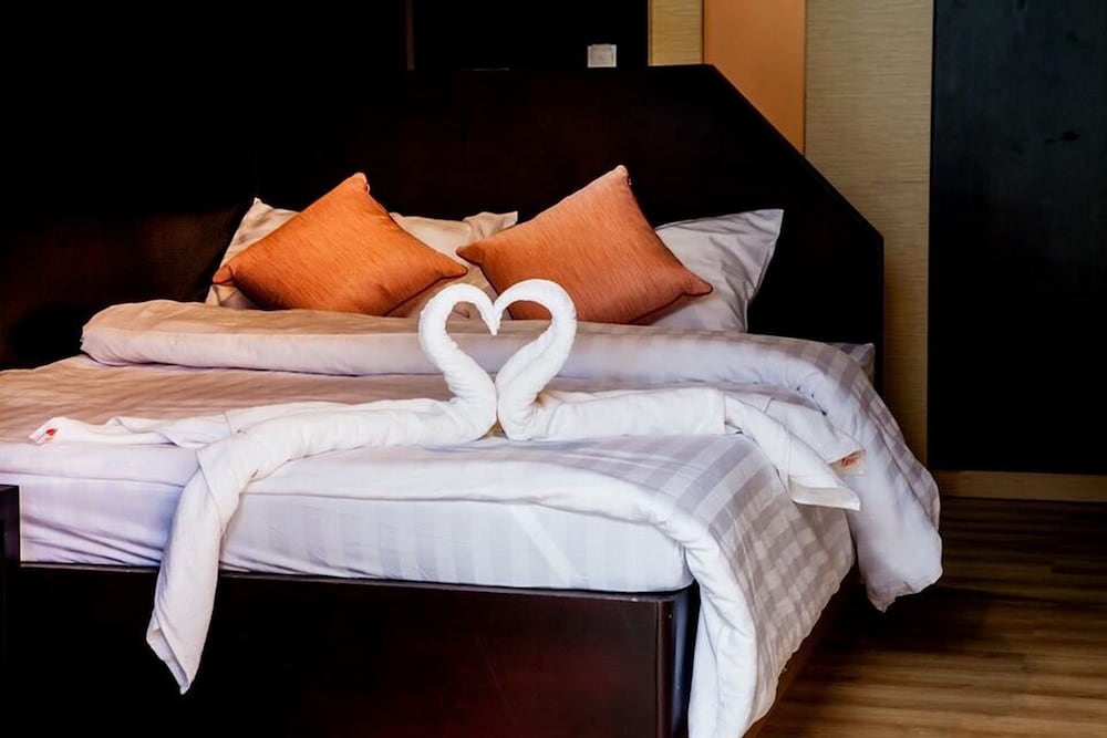 RETRO BOX HOTEL CHUMPHON photo2