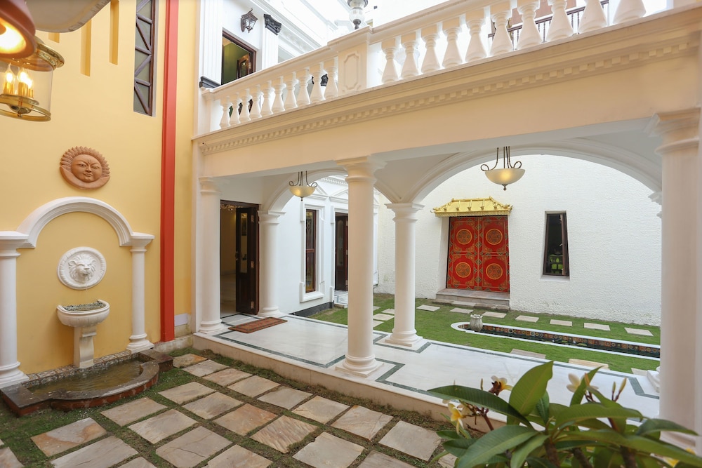 Baber Mahal Vilas 9/50