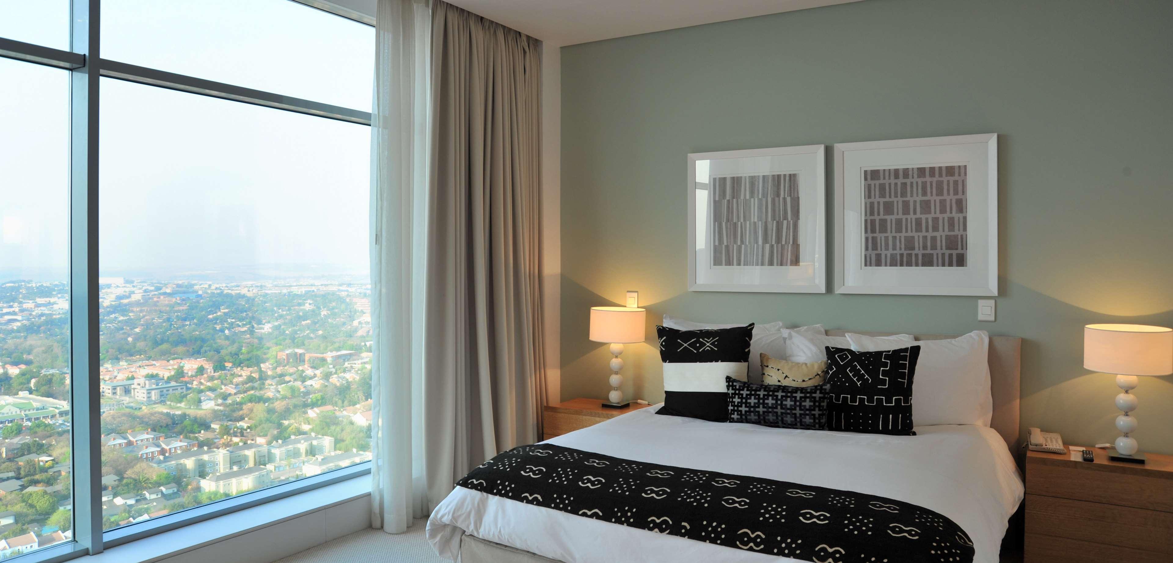 RADISSON BLU HOTEL SANDTON 15/50