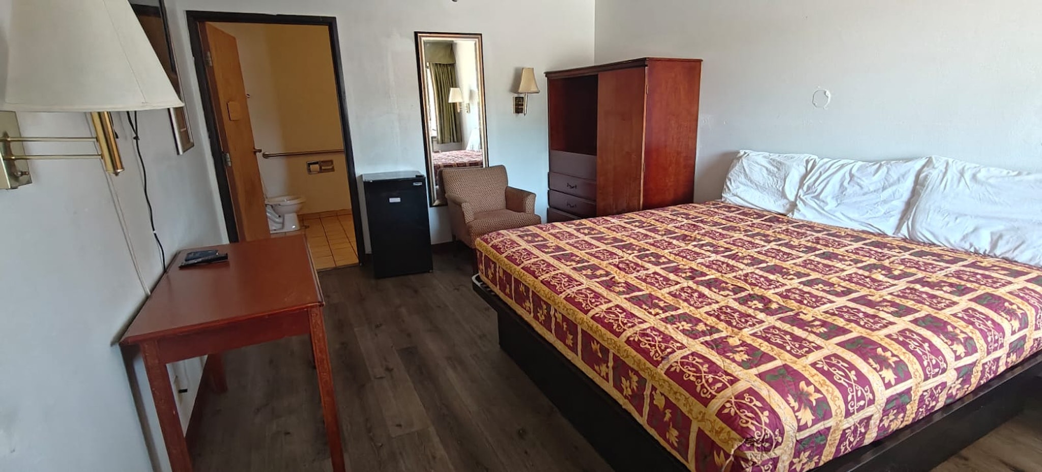 Albuquerque Inn Near Airport I 40 8/34