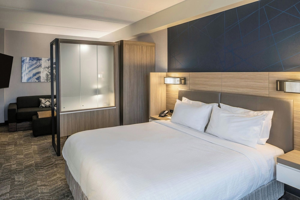 SpringHill Suites by Marriott Canfield 5/23