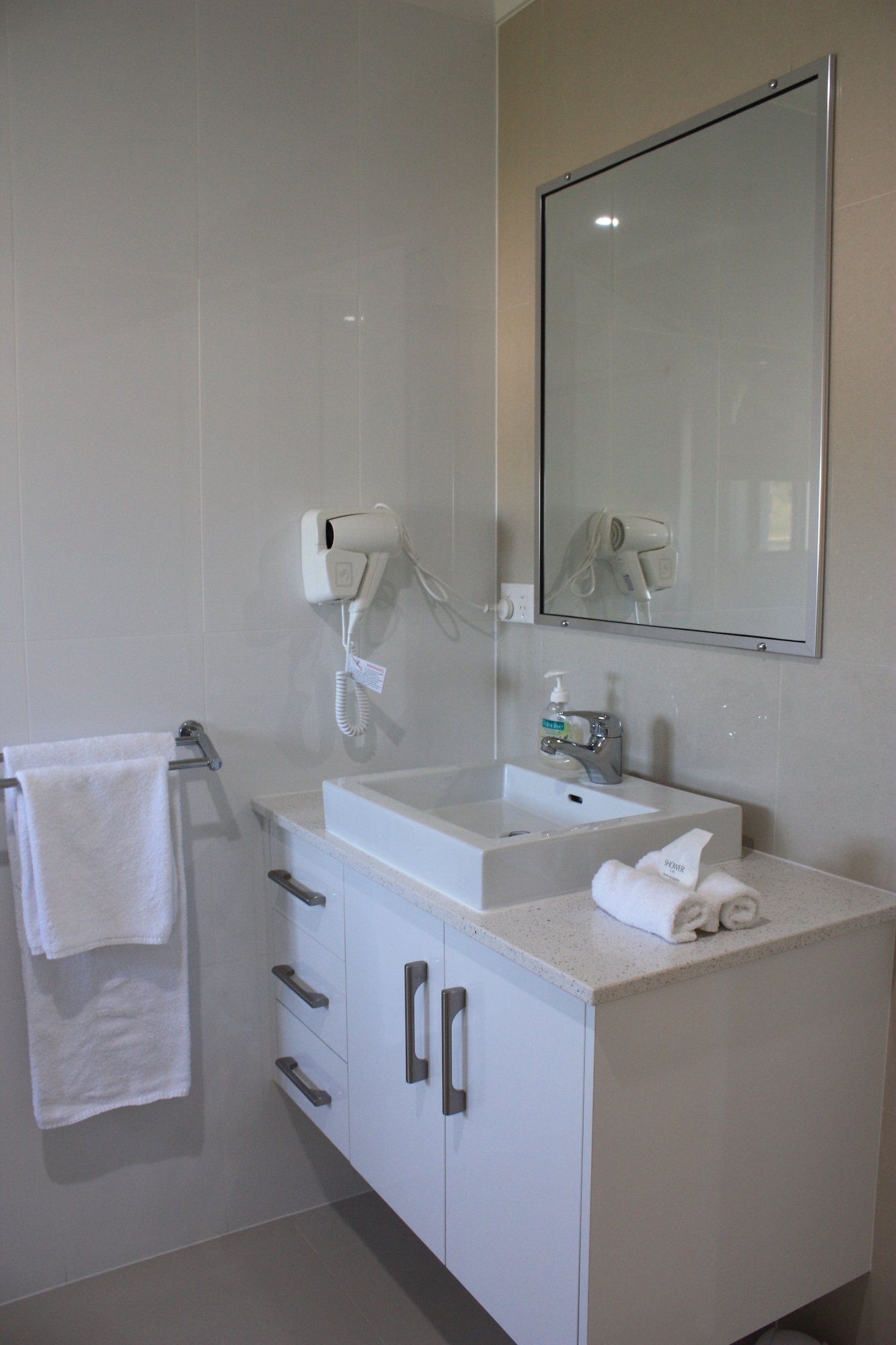 3 BEDROOMS, VILLA