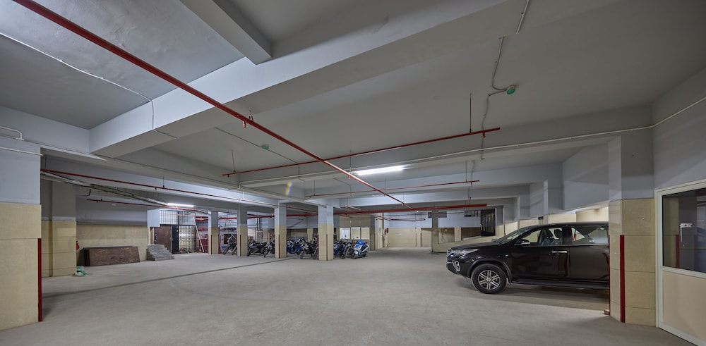 Grand Continent Hosur A Sarovar Portico Affiliate Hotel 44/47