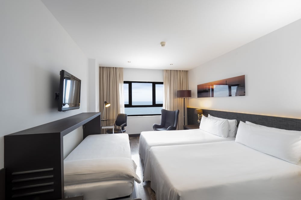Hotel Cadiz Paseo Del Mar Affiliated By Melia 12/68