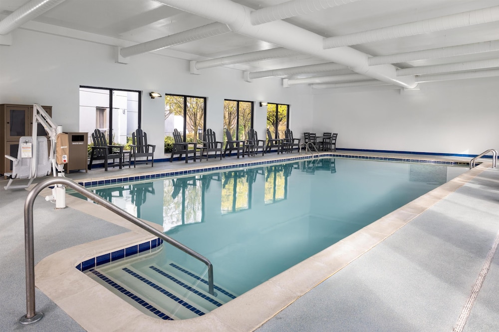 Hyatt Place Detroit/Utica 36/63