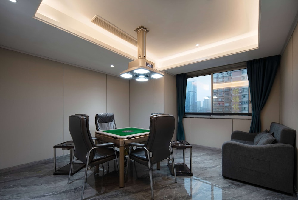 Days Hotel by Wyndham Chongqing Chenjiaping 38/44