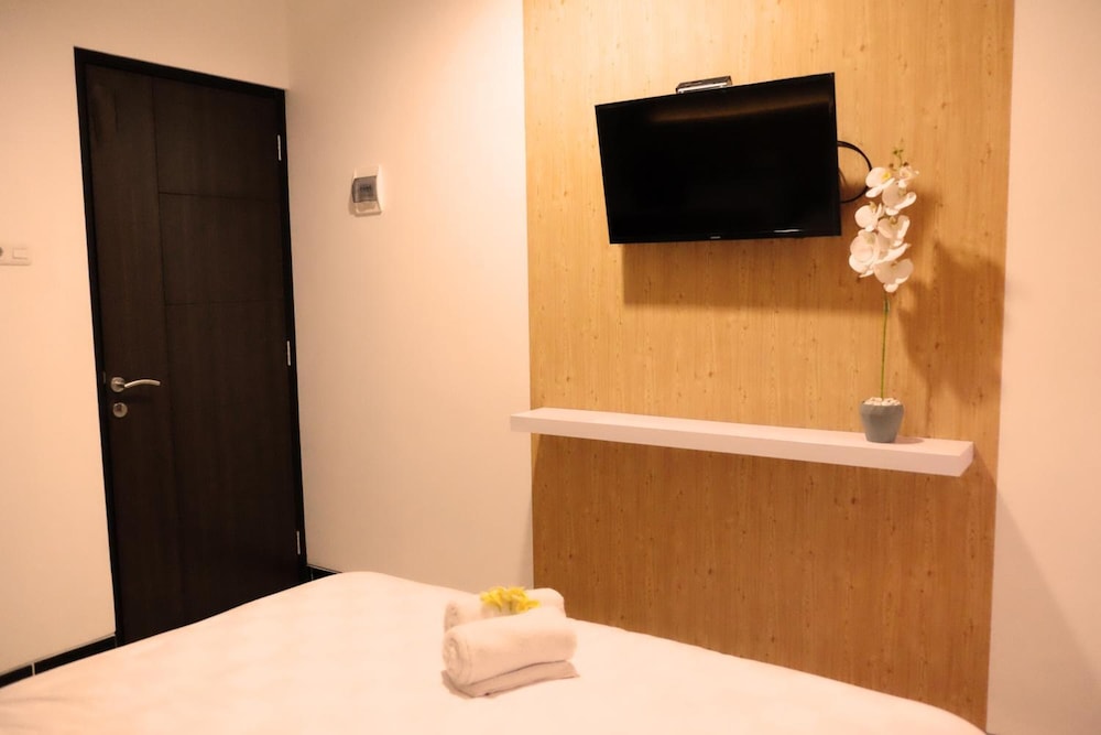 Gapura Residence Hotel Semarang 18/36
