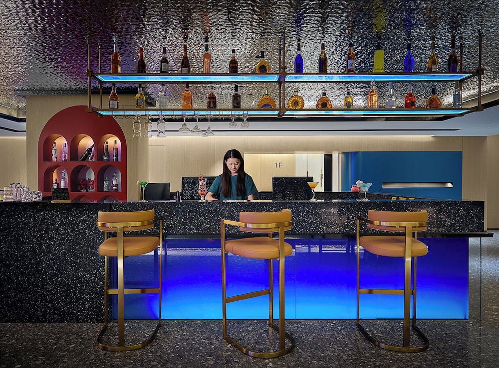 Lan Wan International Hotel 25/50