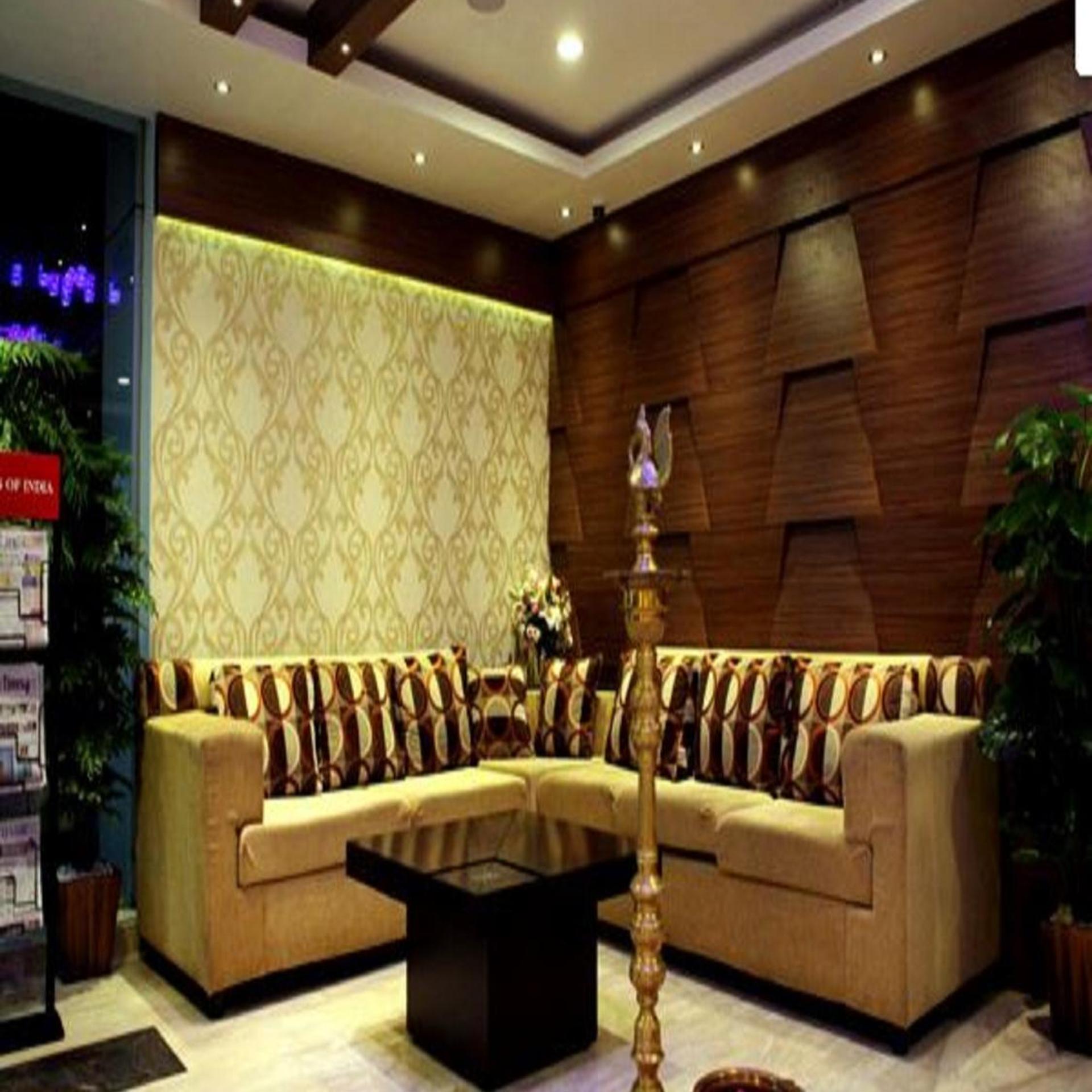 OYO Premium Avinashi Road Hope College 34/43