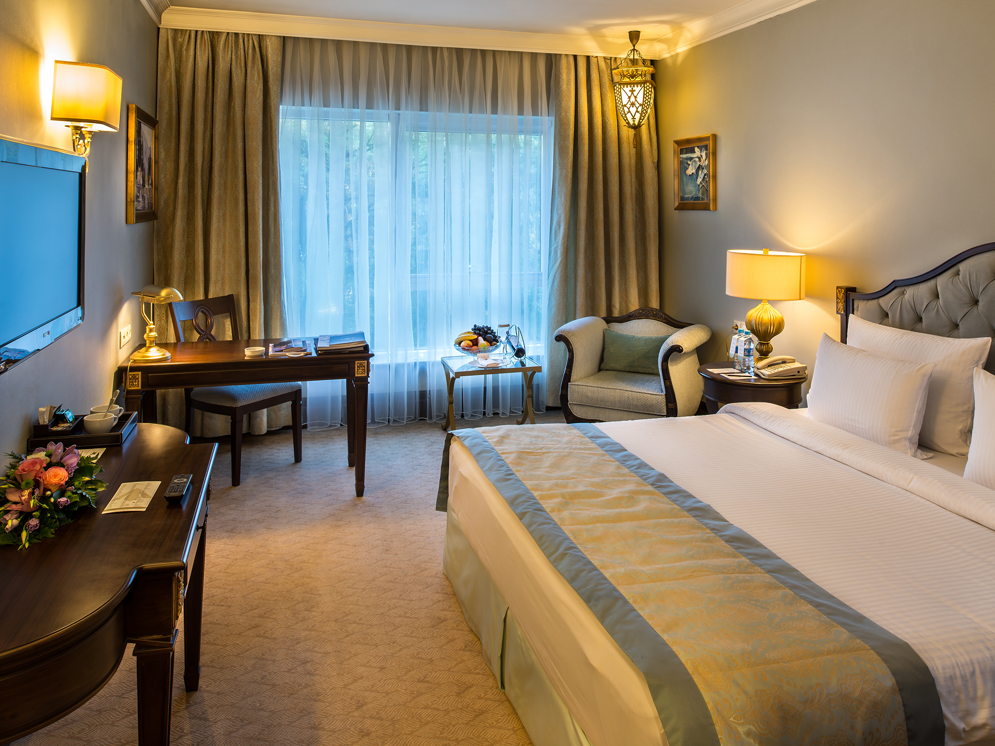 غرفة ديلوكس بسرير مزدوج بإطلالة على المدينة، Rixos Almaty Hotel 2/5