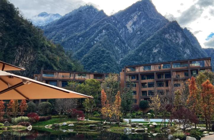 Howard Johnson Chuantou Hot Springs Resort Ya'an 2/4