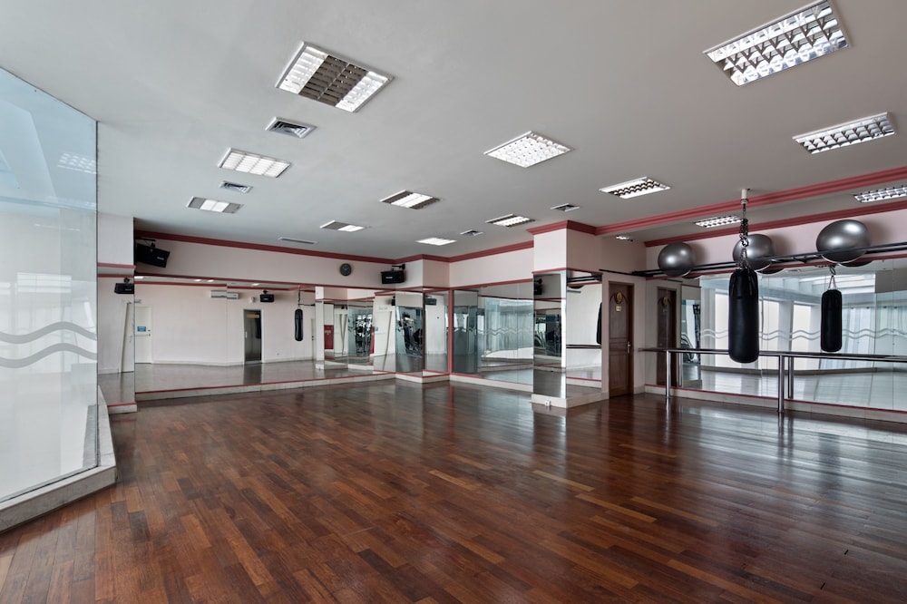 Golden Boutique Hotel Kemayoran 48/70