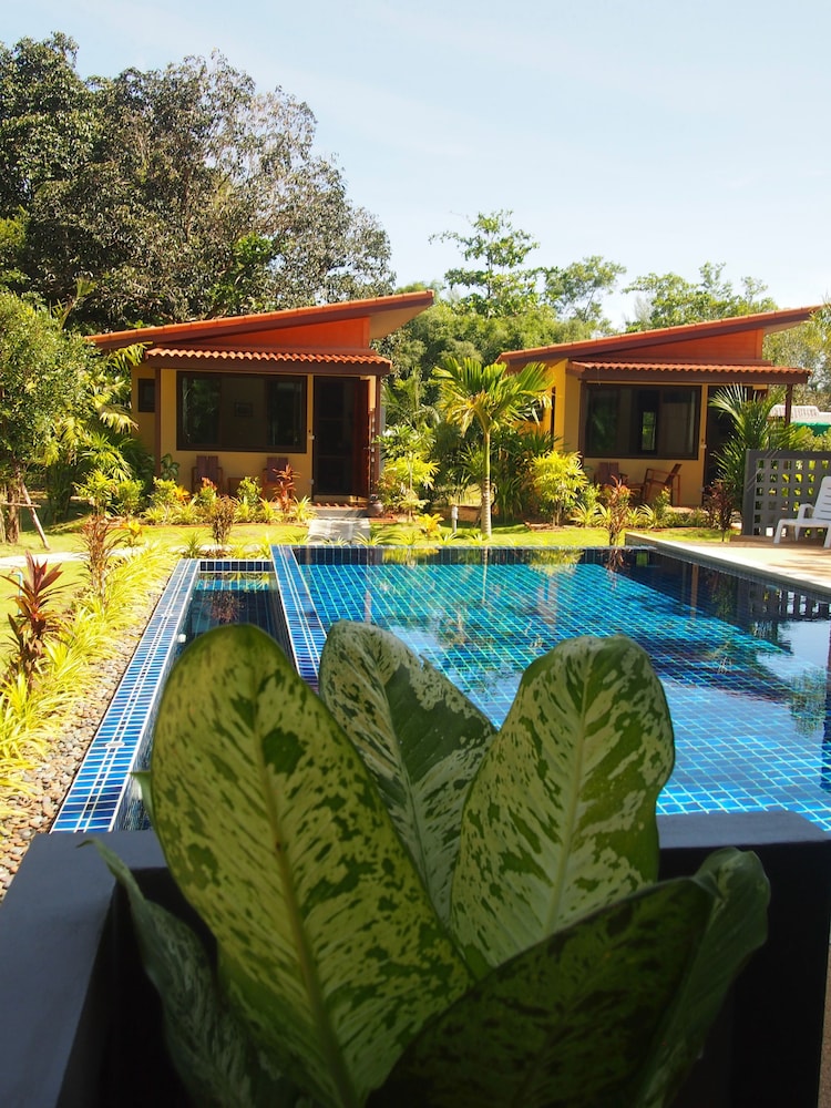 At Bangsak Resort 27/32