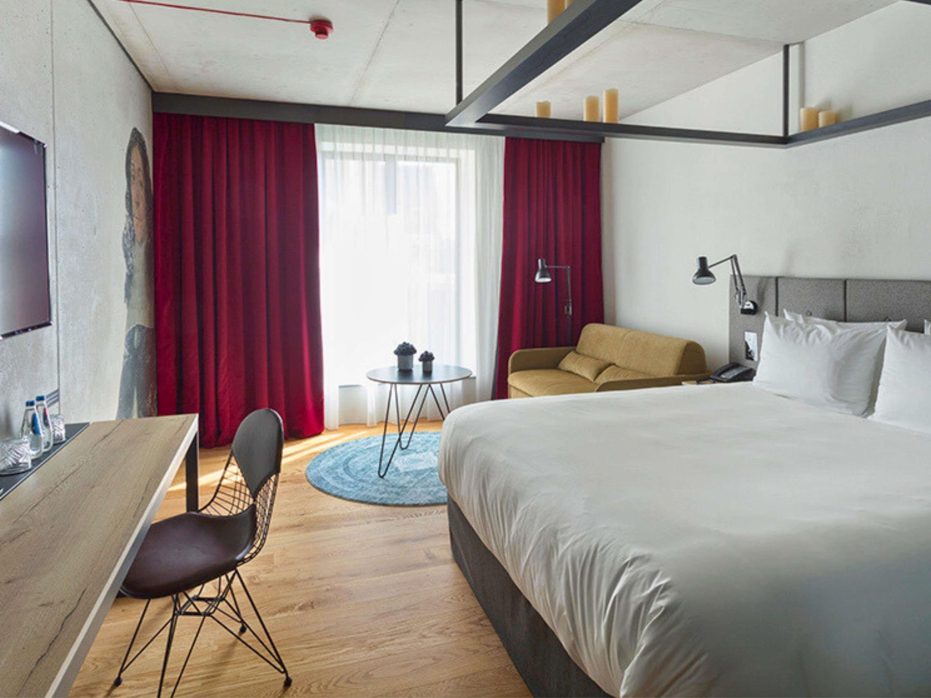 Classic, Family, Queen Bed
