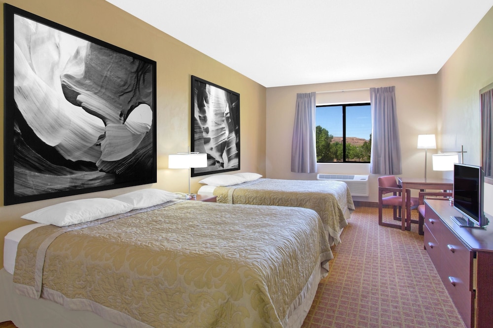 Super 8 By Wyndham Page/Lake Powell 20/40
