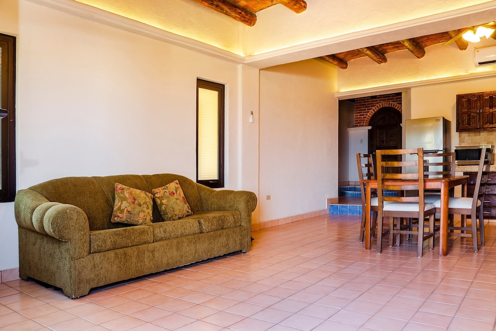 Castillo Blarney Inn 43/70