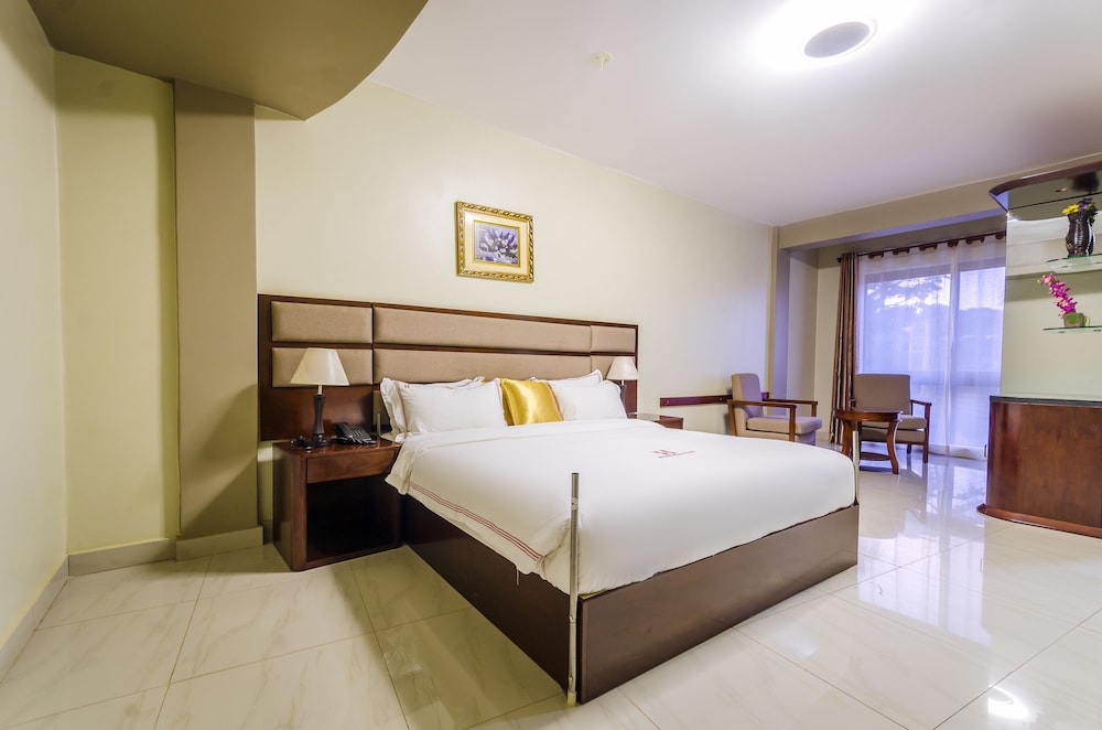 HILLSIDE PLAZA HOTEL 11/66