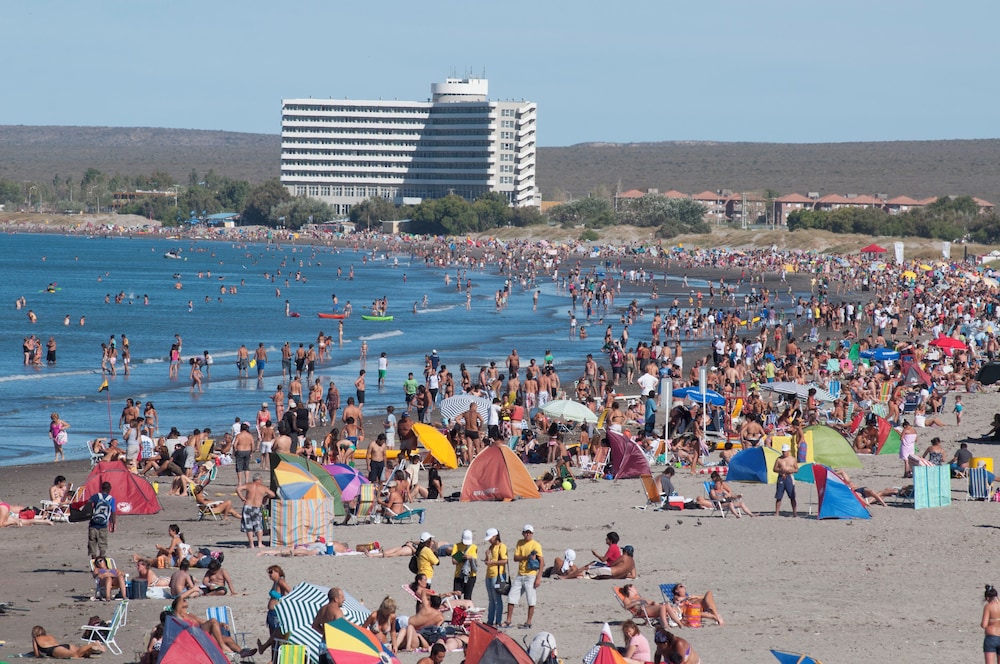Ramada Residences by Wyndham Puerto Madryn CQ Gales 46/54