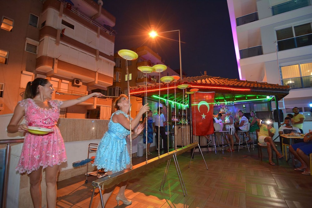 Kleopatra Arsi Hotel 66/78