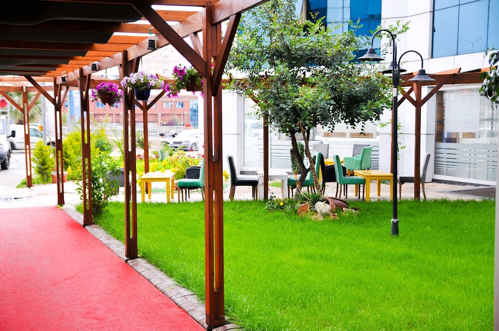 Expo Park Hotel 33/39
