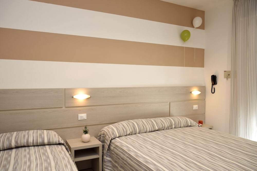 Hotel Abc 28/78