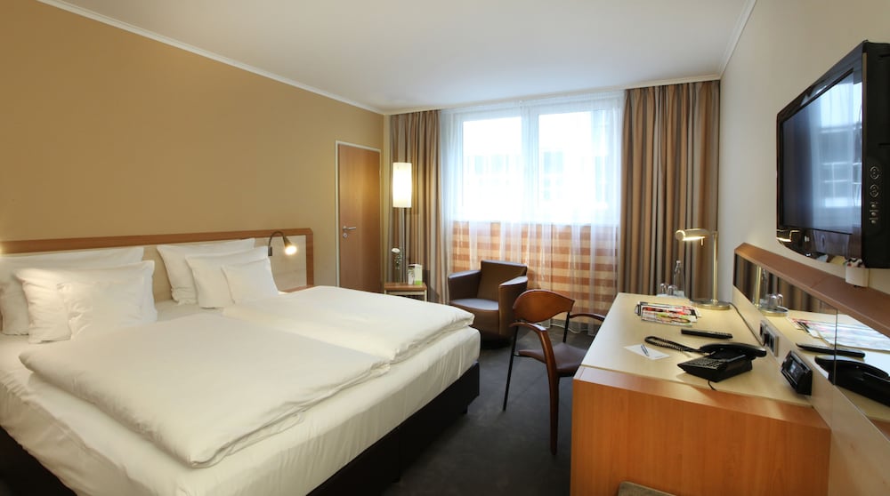 Lindner Hotel Cologne Am Dom, part of JdV by Hyatt 11/58