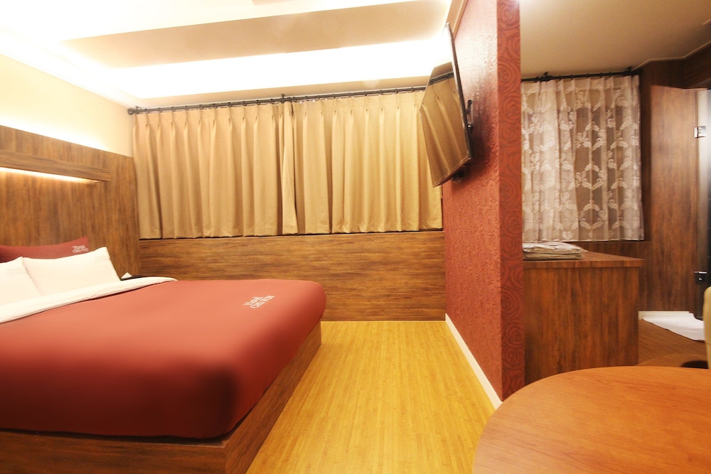 Hotel Chowon 25/50