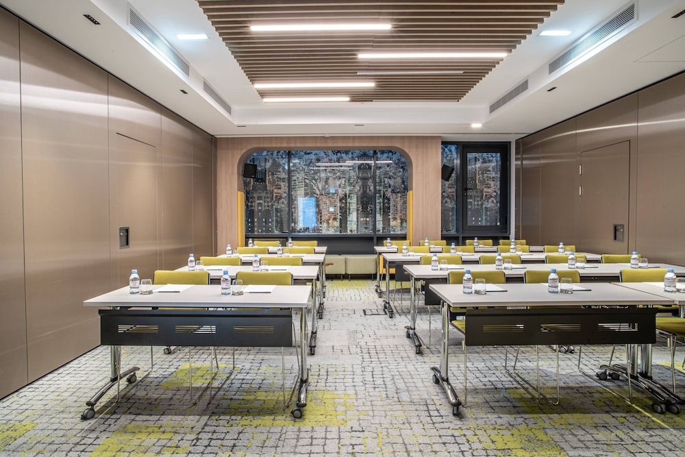 Courtyard by Marriott Paris Porte de Versailles 31/34