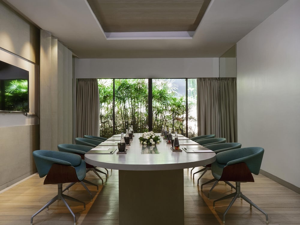 Pullman Phuket Arcadia Naithon Beach 65/75