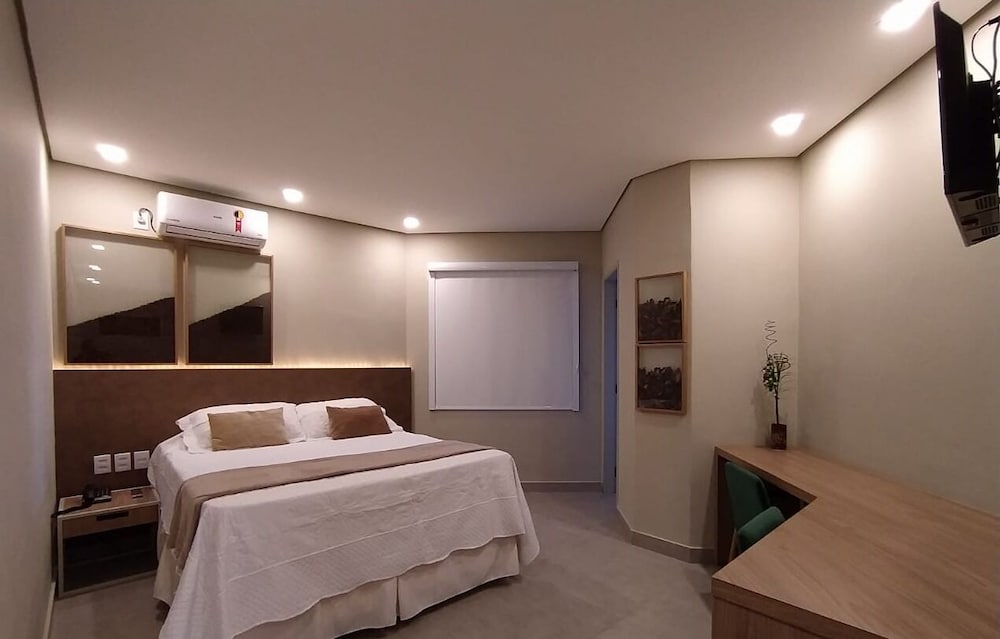 Top, Suite, King Bed