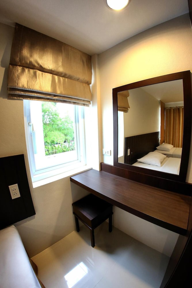 Sunshine Hostel Hua Hin 5/54
