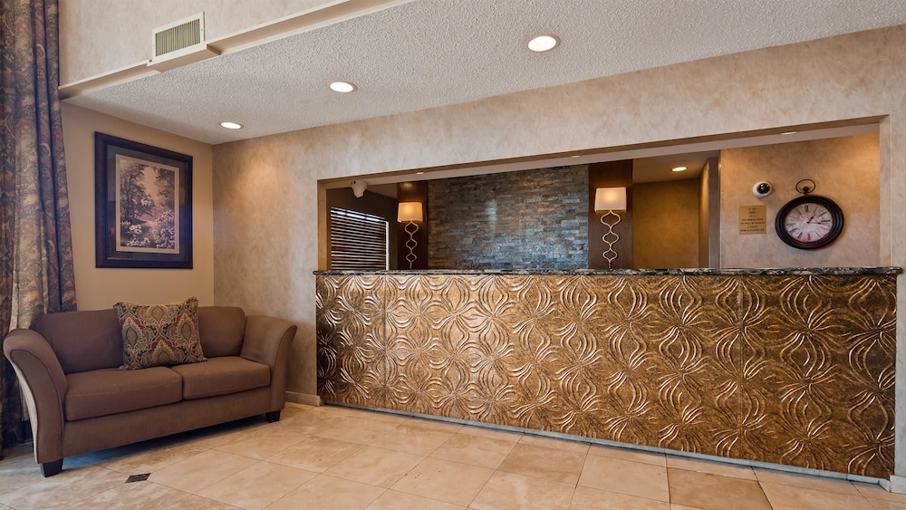 Alexandria Inn and Suites and Conference Center 2/32