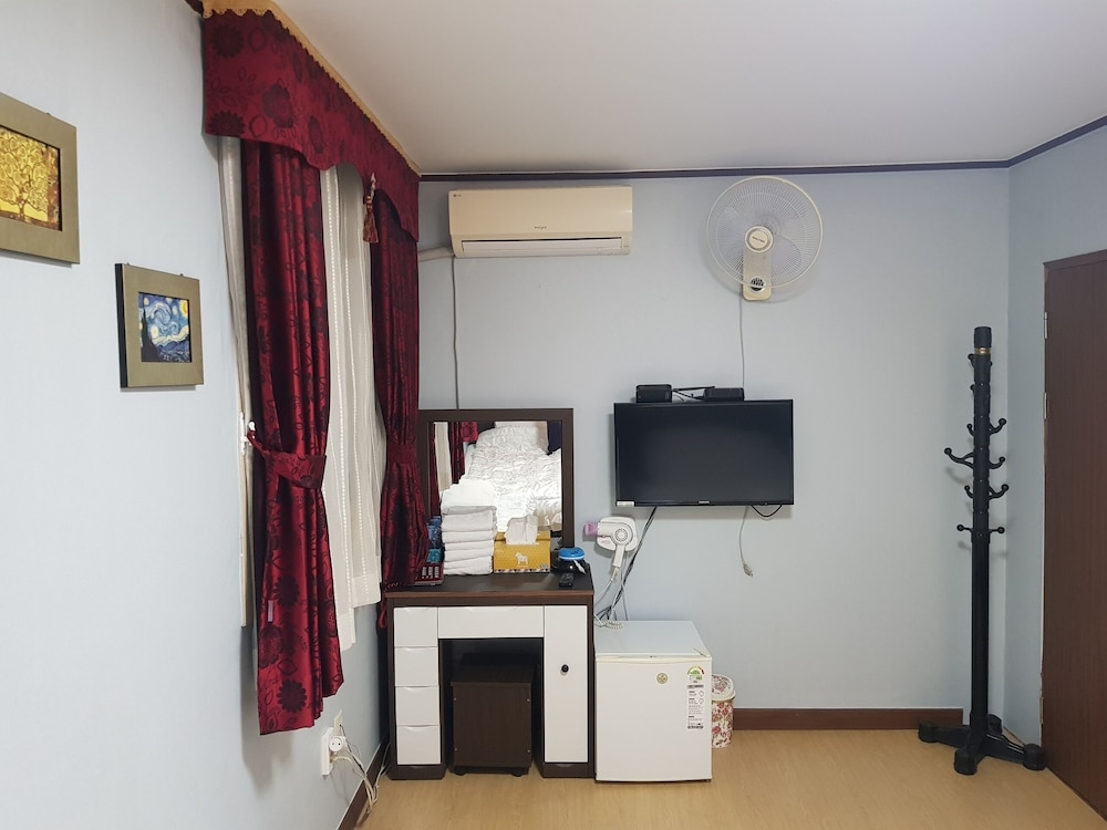 A Ji Hostel 27/35