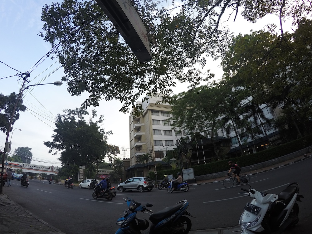 Kedaton Hotel 63/66