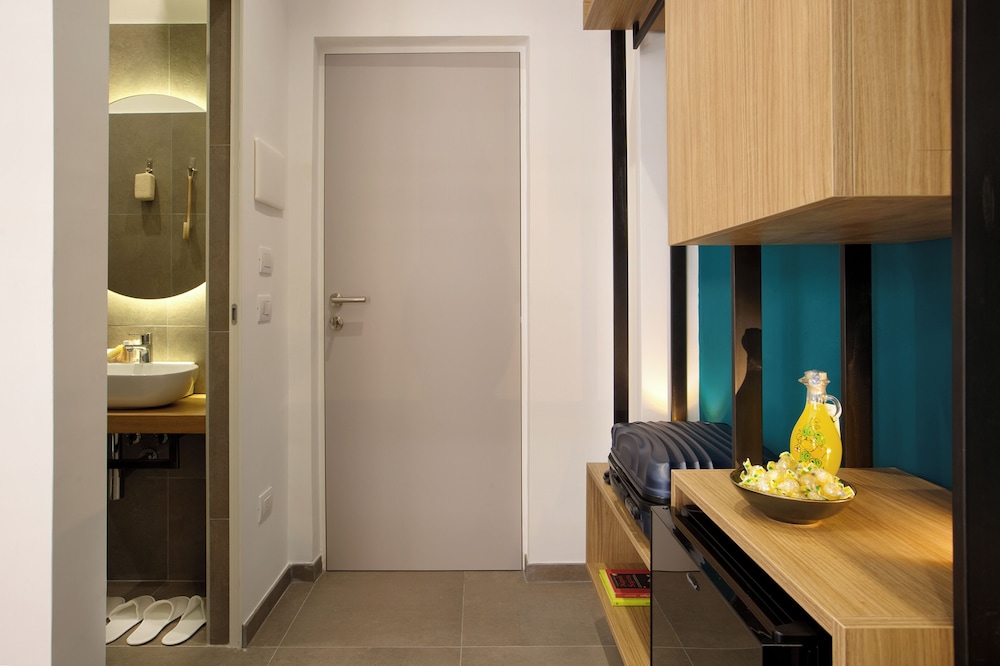 Mare Fuori Rooms 23/23